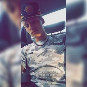 Meet your Posher, Bootzy